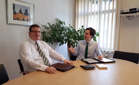 Besprechung zu Finanzen und Controlling